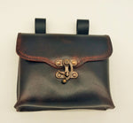 Load image into Gallery viewer, Belt pouch with flintlock closure
